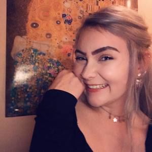 Meet your Posher, Abigail